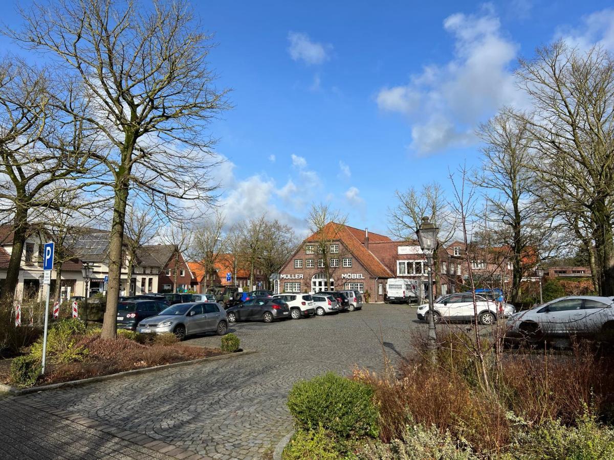 Luxus Lindenhof Apartments -Ferienwohnungen In Friesland An Der Nordsee Am Naturschutzgebiet Urwald Neuenburg  Habitación foto